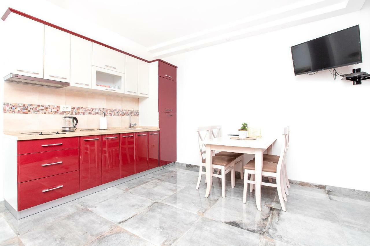 Castello Apartment *